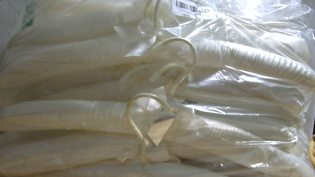 Pack x10 Perchas Acolchadas de Satén TOPIA HANGER 17" – Espuma Gruesa Sin Protuberancias para Suéteres, Abrigos y Vestidos – Marfil