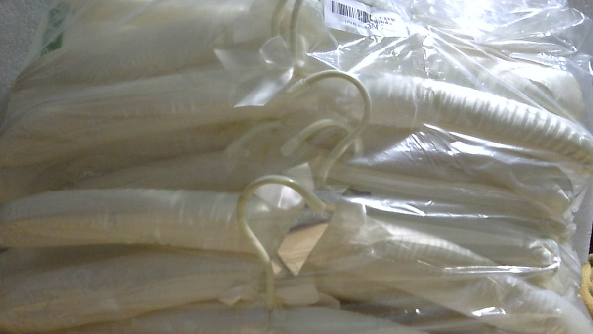 Pack x10 Perchas Acolchadas de Satén TOPIA HANGER 17" – Espuma Gruesa Sin Protuberancias para Suéteres, Abrigos y Vestidos – Marfil