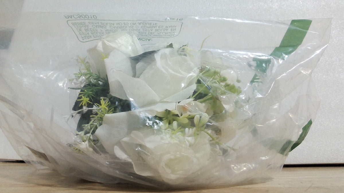 Ramo de Novia Qeedy – Rosas Artificiales de Seda Blancas 20 cm | Novias y Damas de Honor | Bodas, Ceremonias y Decoración