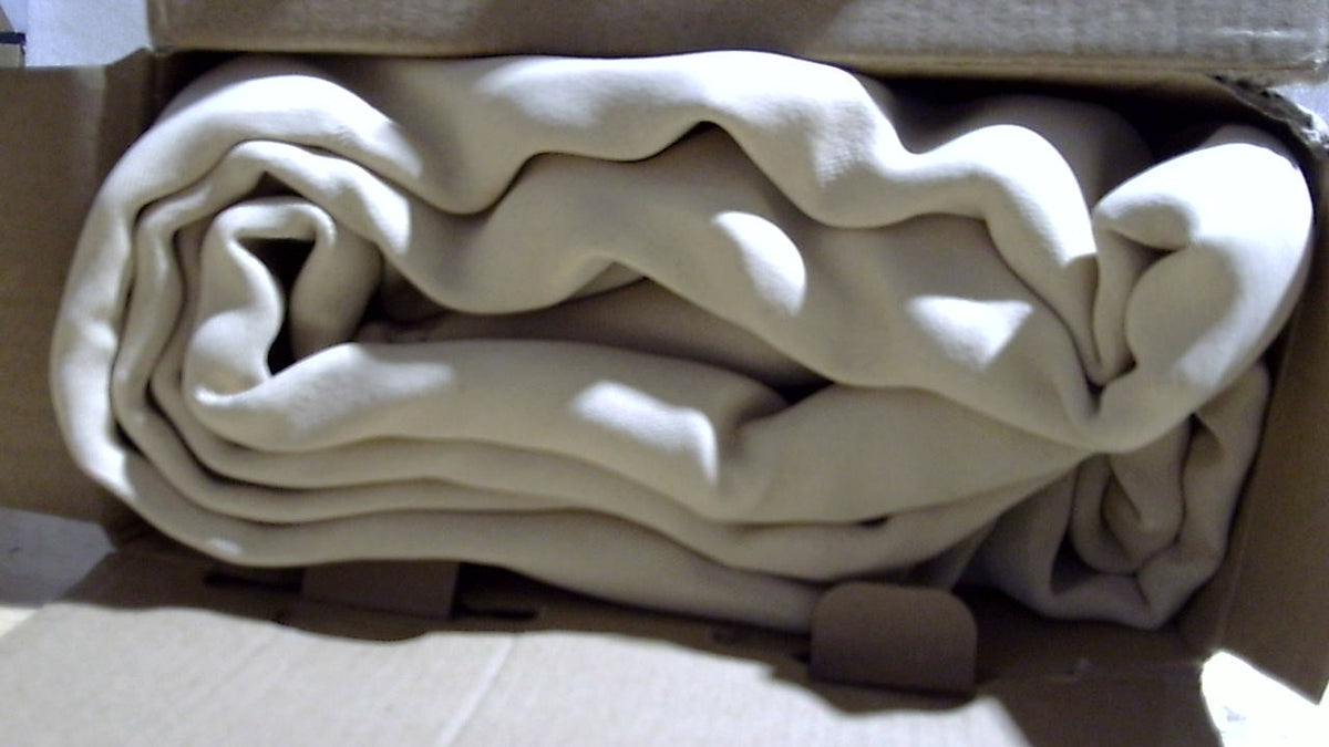 Cortinas opacas MIULEE, cortinas térmicas aislantes, juego de cortinas opacas con ojales, para sala de estar/dormitorio, 2 paneles, 42 x 84 pulgadas, color beige.