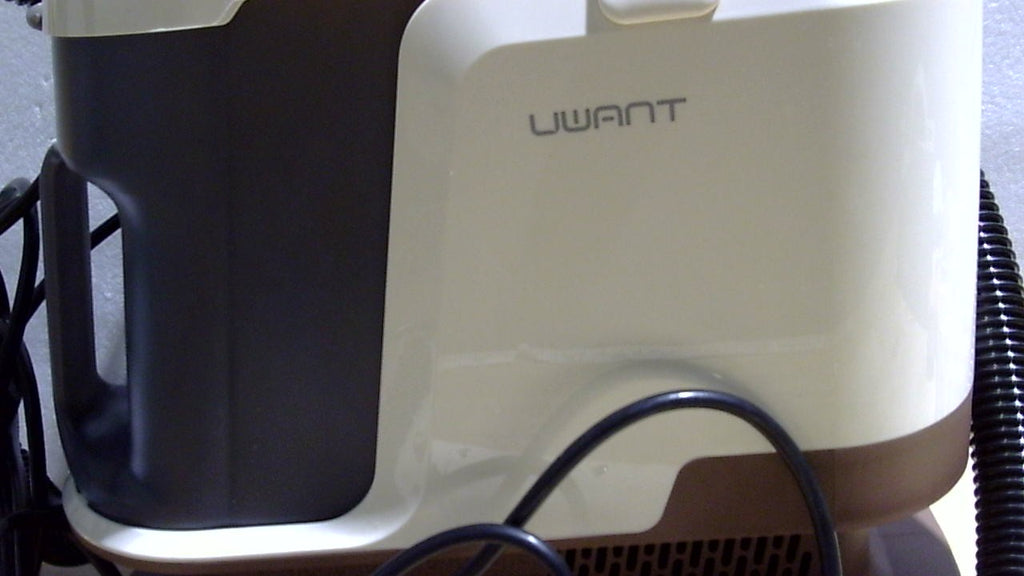 Usada e incompleta, color crema: Limpiadora Uwant 22 kPa