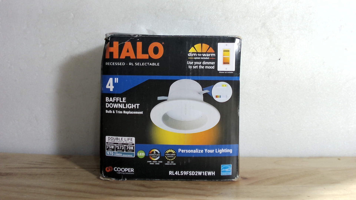 Lámpara empotrable LED HALO RL de 4 pulgadas, compatible con retrofit, temperatura de color seleccionable (2700K, 3000K, 3500K, 4000K, 5000K), regulable (atenuación a cálida), 600/900 lúmenes, apta para ambientes húmedos, uso interior y exterior