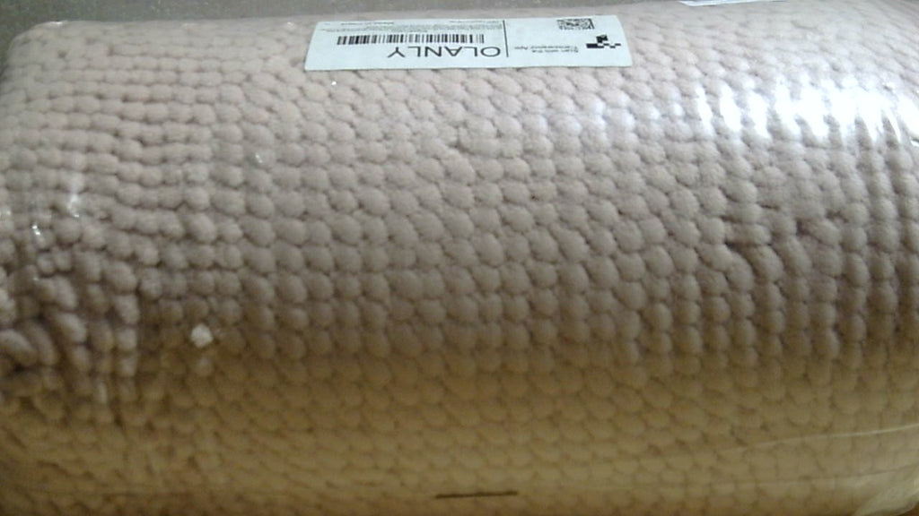 Alfombrilla para perros OLANLY para patas embarradas 44x32, absorbe la humedad y la suciedad, alfombrilla absorbente antideslizante y lavable, alfombrilla de chenilla de secado rápido para barro para perros, alfombra de entrada para interiores, color