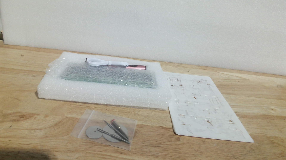 Lápiz de grabado eléctrico HOTROSE con 37 brocas, máquina de grabado inalámbrica recargable por USB, grabador rotativo portátil para bricolaje para tallar joyas, madera, vidrio y piedra (rojo rosado)