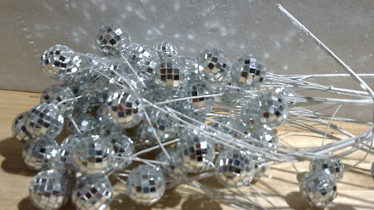 Knitgrip 10 piezas de bolas de discoteca para decoración de fiestas, palitos de bolas de discoteca, adornos para centros de mesa, 2026 jarrones, mini jarrones a granel, purpurina plateada, palillos de flores, paquete de 14 pulgadas, jarrones de maceta