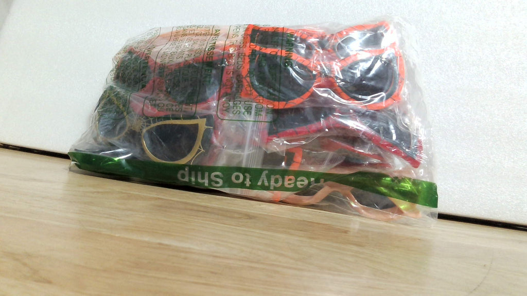 Gafas de sol infantiles con diseño de araña, paquete de 24 unidades, ideales para fiestas infantiles de 3 a 8 años, con protección UV400 para niños y niñas, perfectas para rellenar bolsas de regalos para cumpleaños, fiestas en el aula o en la piscina, y