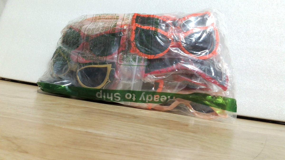 Gafas de sol infantiles con diseño de araña, paquete de 24 unidades, ideales para fiestas infantiles de 3 a 8 años, con protección UV400 para niños y niñas, perfectas para rellenar bolsas de regalos para cumpleaños, fiestas en el aula o en la piscina, y