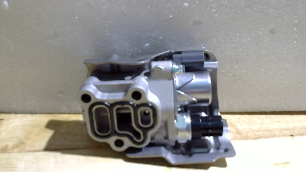 Conjunto de válvula solenoide VTEC con interruptor de presión de aceite y junta | para Honda Accord CRV CR-V Civic Si Element Acura RSX L4 2.4L | Reemplaza los números de pieza 15810-RAA-A03, 15810-PNE-G01, 15810-PPA-A01 y 15810-RAA-A01