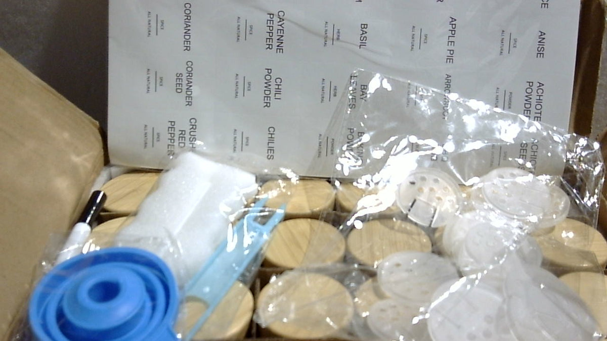 Tarros de especias de vidrio AISIPRIN con 398 etiquetas, 24 recipientes de especias de 118 ml con tapas de bambú, botellas cuadradas para especias con tapas con dosificador, organizador de especias para armario, cajón, estante, organizador de condimentos