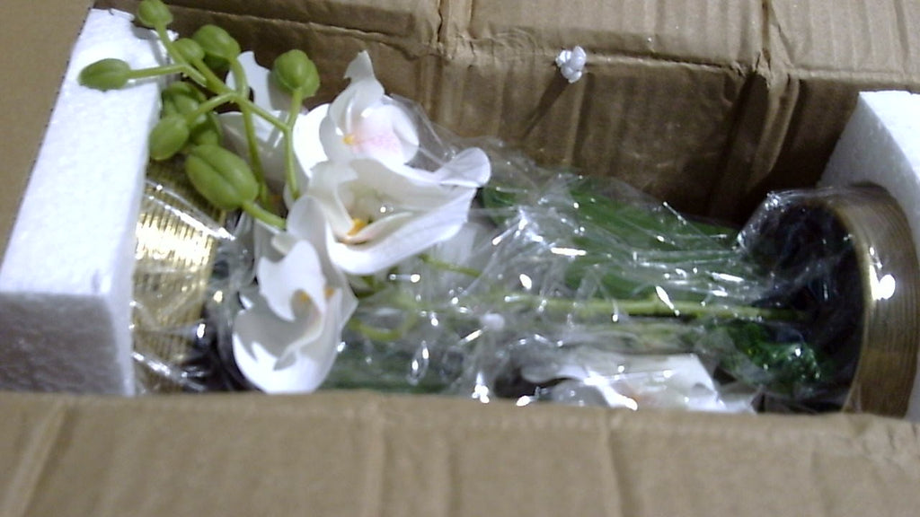 Juinte 2 orquídeas artificiales en jarrón de cerámica dorado de 33 cm (13 pulgadas), orquídeas Phalaenopsis blancas artificiales para decoración de mesas de comedor, bodas, fiestas y hogares.