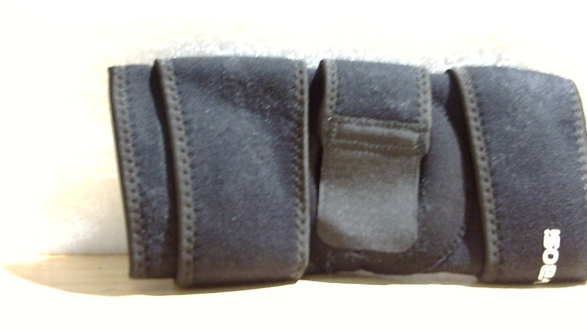 Rodillera SUJAYU para hombres y mujeres, rodilleras para el dolor de rodilla, soporte abierto para el tendón rotuliano, soporte de compresión para desgarro de menisco (negro).
