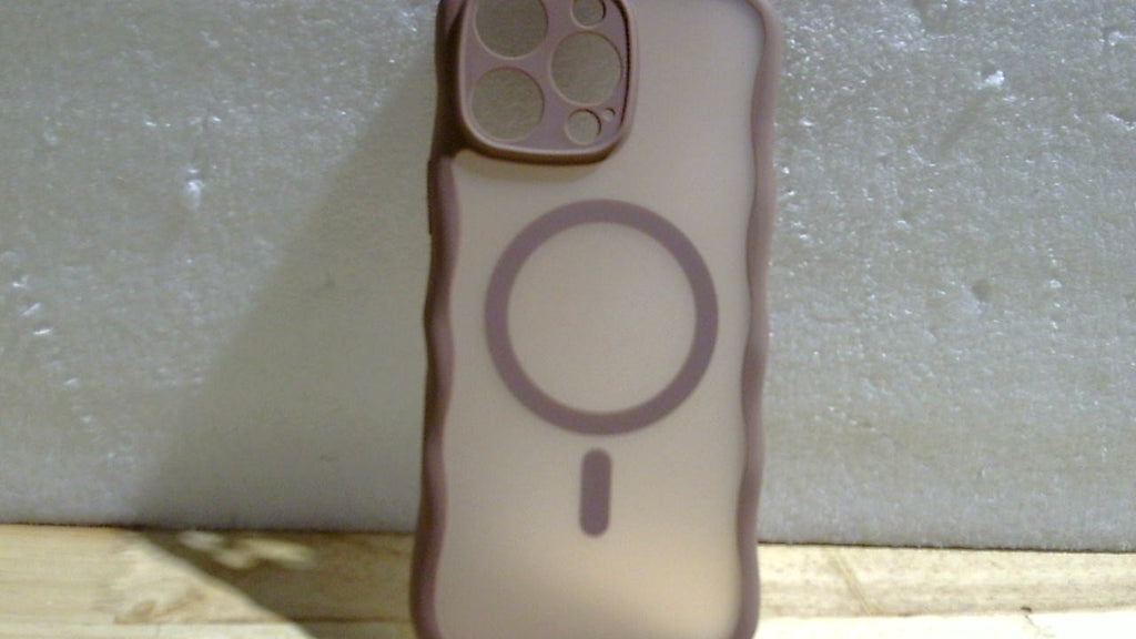 Funda magnética TAURI para iPhone 16 Pro Max, diseño ondulado adorable [Protección completa para la cámara] [Compatible con MagSafe] Funda mate translúcida antideslizante para iPhone 16 Pro Max para mujeres y niñas, color marrón desierto