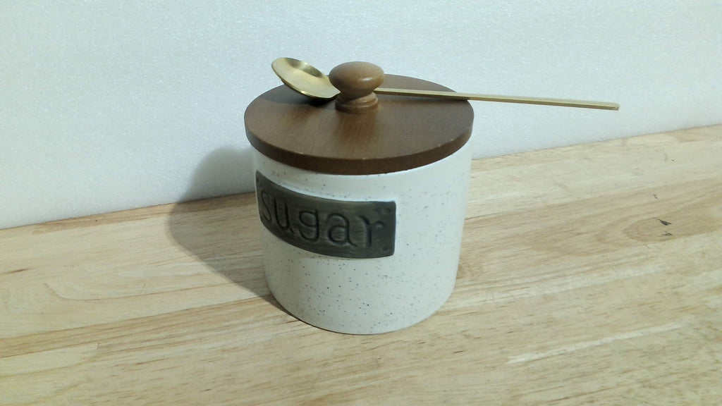 Azucarero LYEOBOH, recipiente de cerámica para azúcar con tapa y cuchara, 425 ml (15 oz) para accesorios de cafetería, tarro de azúcar para encimera, Azucarera Farmhouse Home and Kitchen, blanco