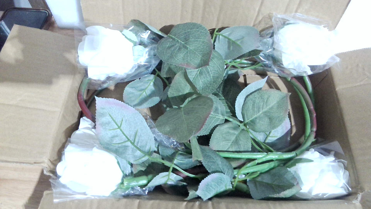 Rosas artificiales realistas DILATATA, flores blancas, 60 cm, ramo de rosas de seda de tacto real, tallos largos, rosas artificiales, decoración para el hogar, fiestas, bodas, centros de mesa, rosas realistas - 5 piezas