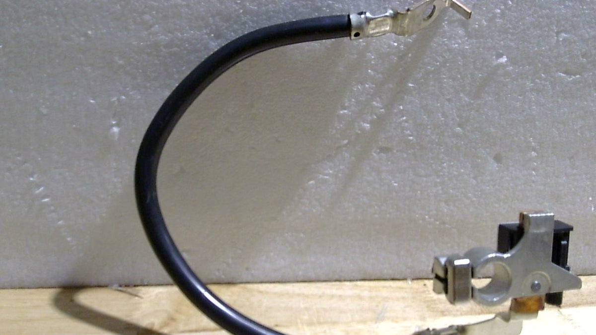 Sensor de corriente de batería Dorman 601-033 compatible con determinados modelos de Ford.