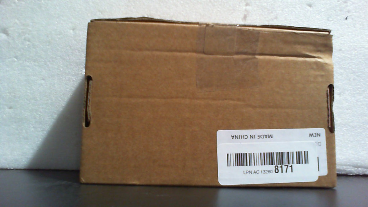 Caja de distribución de energía de montaje en esquina mejorada - Nylon blanco de ajuste delgado, reemplaza a Bryant RU170W, caja Trade Select para debajo de gabinetes/mostradores, carcasa de metal resistente, orificios pretaladrados