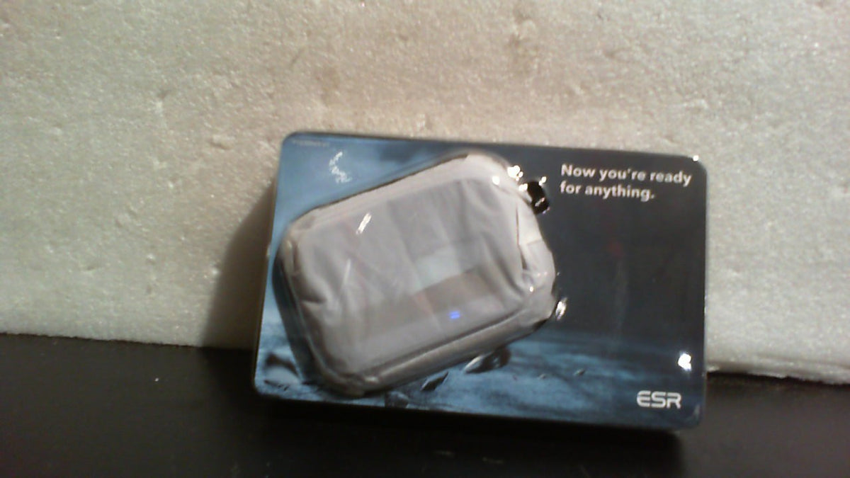 Funda ESR para AirPods Pro 3, compatible con la funda de AirPods Pro de 3.ª generación (2025), compatible con MagSafe, protección completa contra caídas con cordón, azul oscuro.