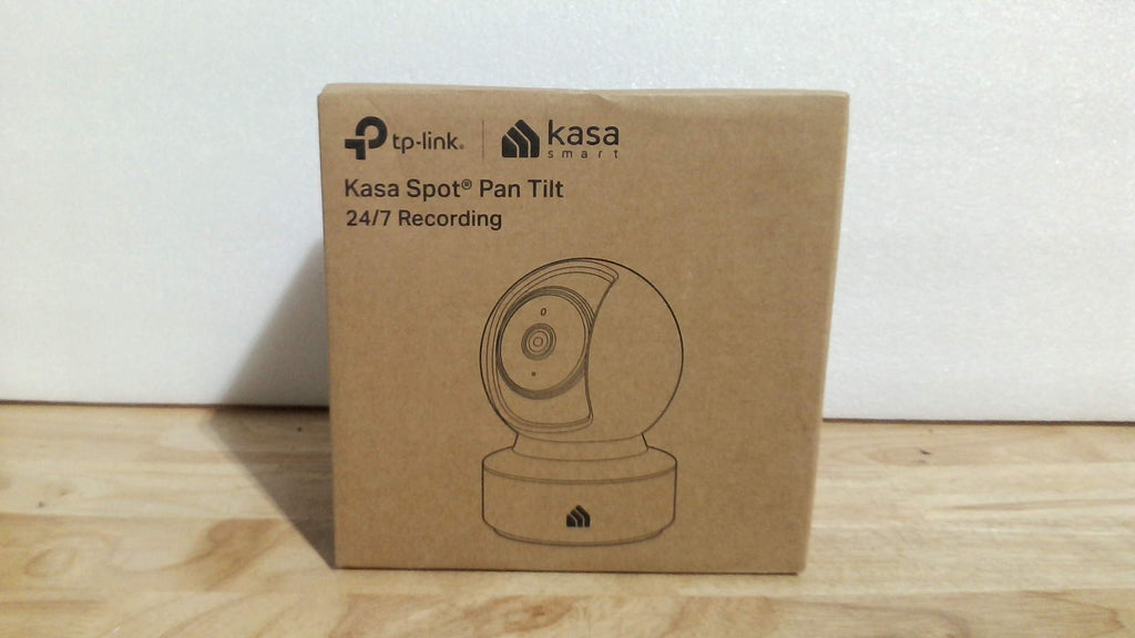 Cámara de seguridad cableada Kasa 1080p para interiores con función de giro e inclinación: funciona como monitor para bebés y mascotas, detección y seguimiento de movimiento, audio bidireccional, visión nocturna #6488