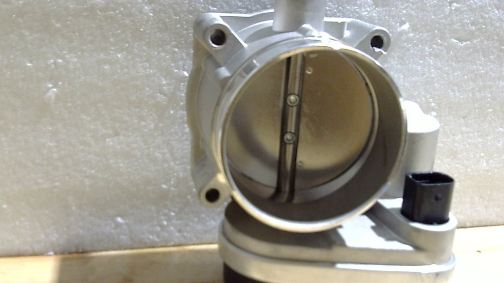 USADO-Cuerpo de aceleración S20042 TB1055 compatible con Dodge Durango 2006~2009 5.7L V8, Dodge Ram 1500 2500 3500 2005~2012 5.7L V8 y Chrysler Aspen 2007~2009 5.7L V8.