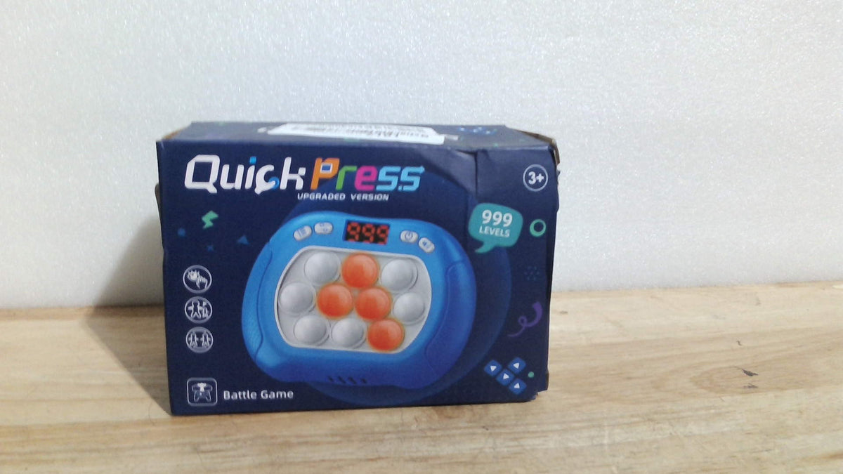 Intoypad Pop Game Juguete antiestrés con luz para niños, 6 modos Pantalla LED Controlador de juego de pulsación rápida Juguete antiestrés eléctrico Juegos de coches Juegos de burbujas de pulsación rápida Juguetes de cumpleaños para niños Blanco