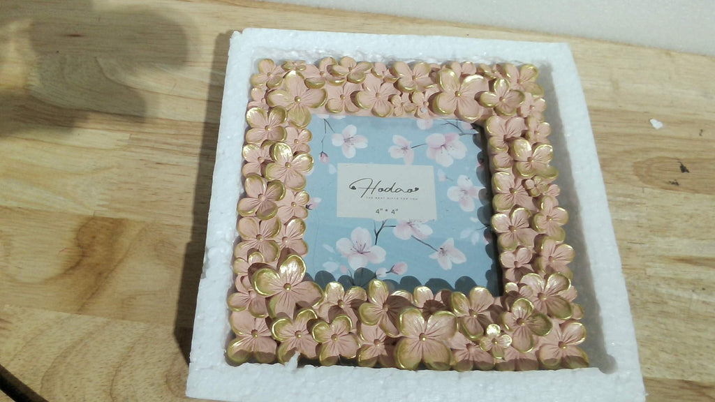 Marco de fotos floral Hodao  Marco de fotos de resina con forma de flor y cubierta acrílica, recuerdo de mesa con detalle de corazón para el Día de San Valentín, bodas y decoración del hogar (4×4, oro rosa)