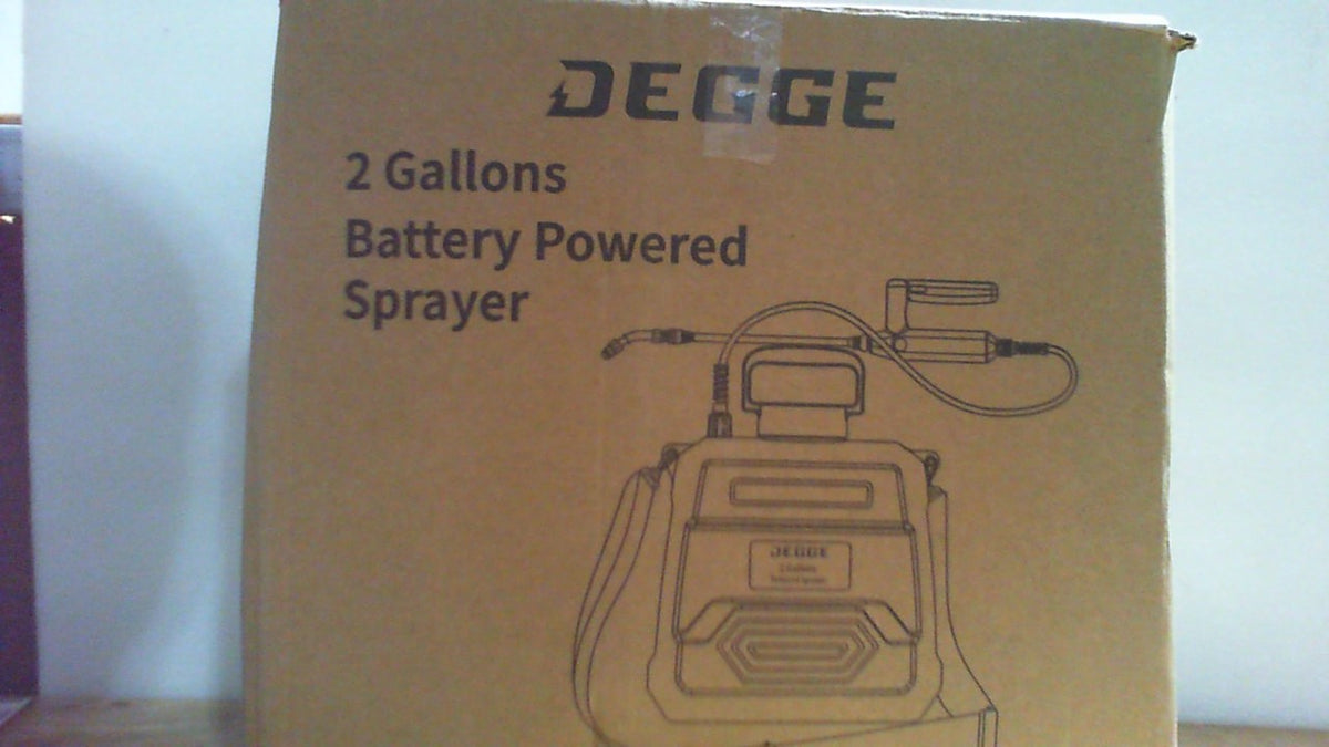 Pulverizador DEGGE a batería de 2 galones, potente pulverizador eléctrico de 7,4 V, pulverizador herbicida con mango recargable, 5 boquillas de niebla, varilla retráctil y correa ajustable para césped, jardín y patio.