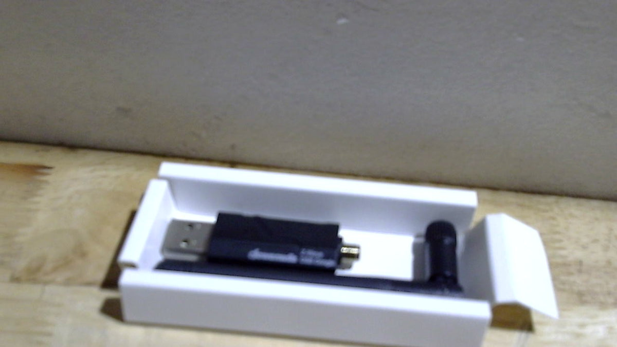 Adaptador USB Z-Wave DEWENWILS 800, memoria USB S2 de largo alcance, compatible con Home Assistant y otros concentradores para hogares inteligentes, controlador USB Plug & Play para hogares inteligentes de bricolaje.