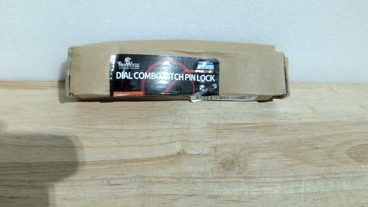 Candado de enganche de remolque sin llave TrkWyze para receptores de 2" y 2-1/2", candado de enganche de remolque resistente a la corrosión, longitud útil de 3-1/2", pasador de enganche de bloqueo de 5/8", GTW de 10,000 lb (paquete de 1 sin llave)