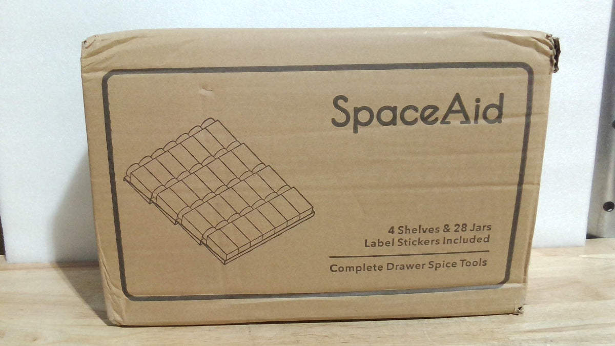 Organizador de especias SpaceAid para cajones con 28 frascos para especias, 386 etiquetas para especias, bandeja de 4 niveles para condimentos, para cajones de cocina, 33 cm de ancho x 44,5 cm de profundidad.