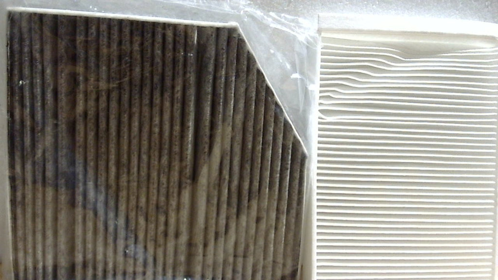 El kit de filtro de aire de cabina ITESIER es compatible con Mercedes GLC300 (2015-2022), C300 (2015-2023), E300 (2017-2019), E400 (2018), E350 (2020-2023) y E450 (2021-2023). Reemplaza las piezas originales OEM 2058350147 y 1668300218.