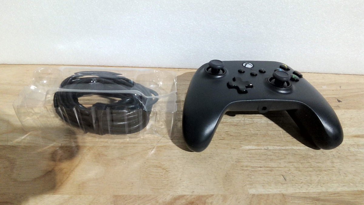 PowerA Control con Cable para Xbox Series X|S | Negro, Gamepad con Cable | Compatible con Xbox One y Windows 10/11