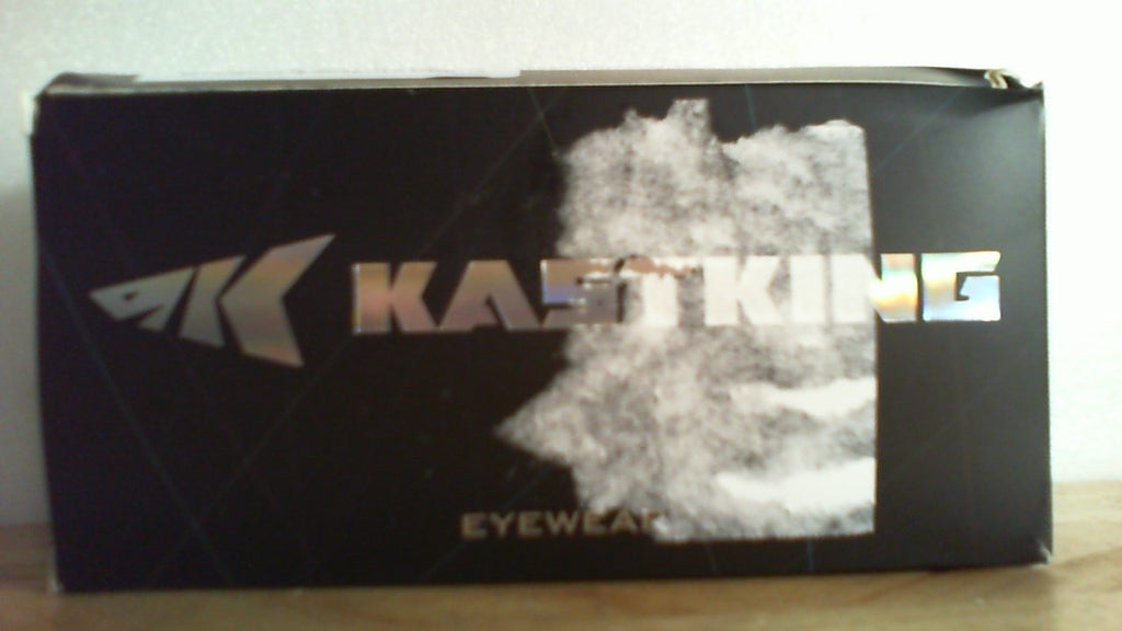 estuche que contiene lentes de sol deportivos polarizados de la reconocida marca de pesca y exteriores KastKing
