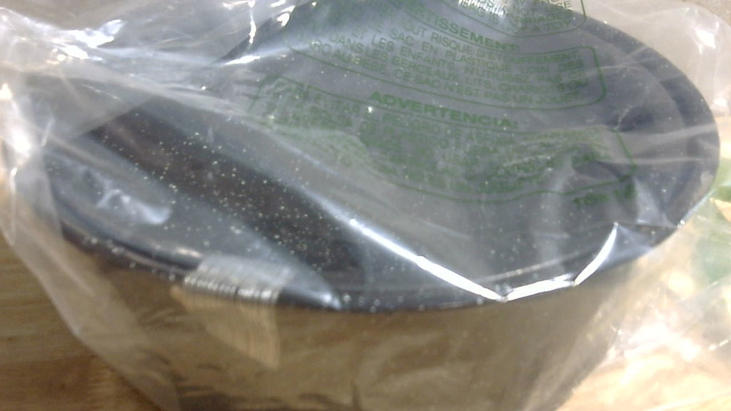 Granite Ware Asadera Redonda Pequeña con Tapa de 8.7 Pulgadas | Capacidad de 3 Libras | Acero Esmaltado Sin PFOA | Apta para Lavavajillas | Negro Moteado