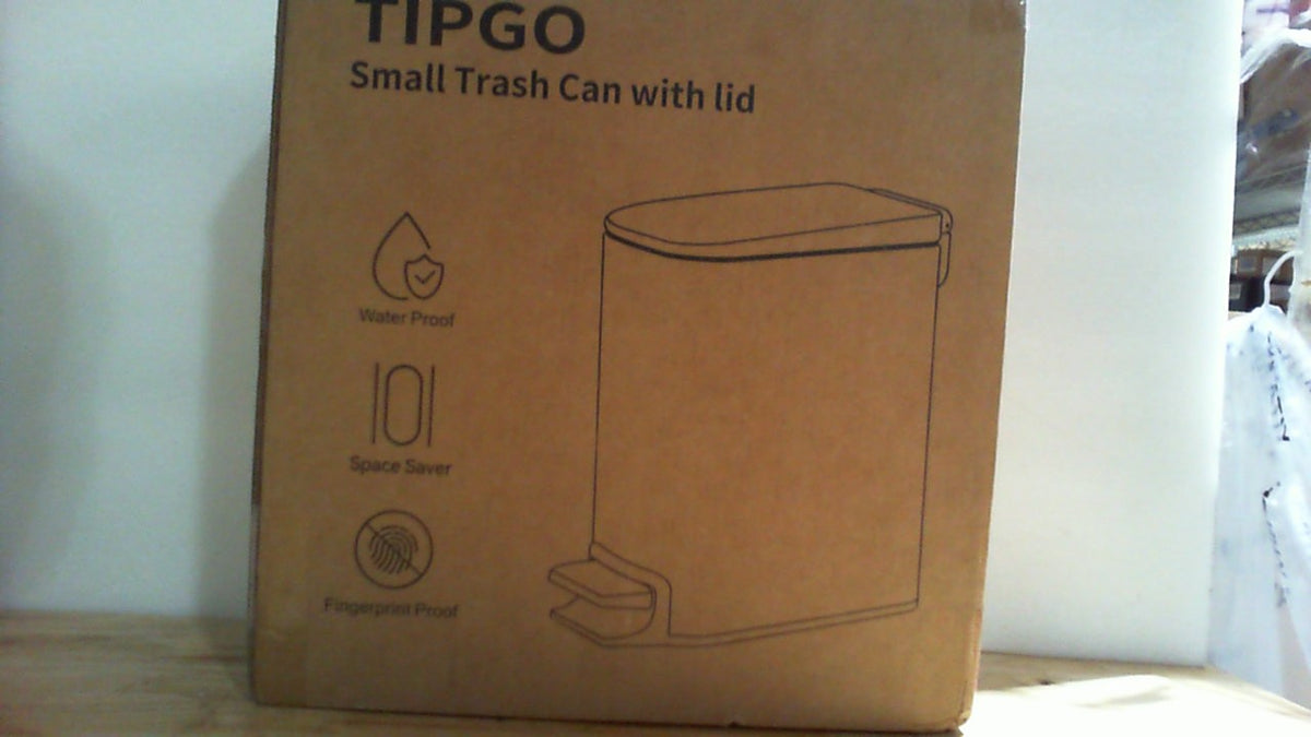 basurero de pedal pequeño con tapa TIPGO.