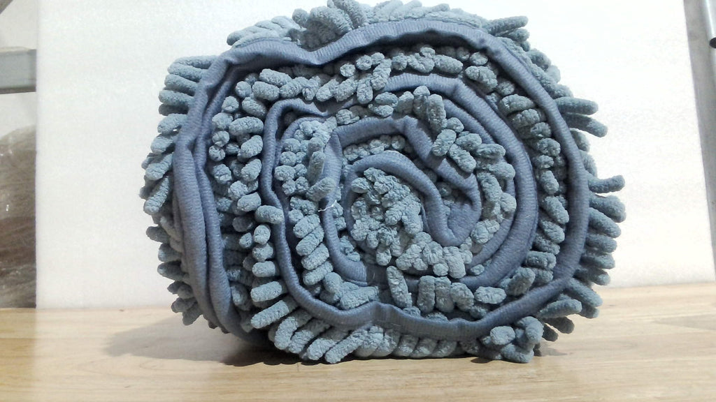 alfombra de baño de microfibra tipo Chenille (también conocida popularmente como alfombra de fideos o de burbujas ( imagenes ilustrativas