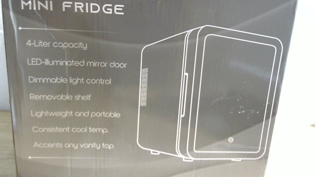 Mini Refrigerador para Skincare CUTIEWORLD 4L con Espejo LED Regulable | Frío y Calor | Portátil para Recámara, Auto, Oficina y Dormitorio | Blanco