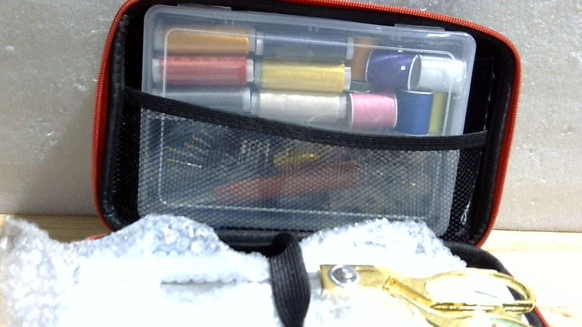 FALTAN 2 PIEZAS-Maquina de Coser de Mano con Estuche Negro y Kit de Costura 109 Piezas | Mini Portatil Inalambrica para Adultos y Principiantes