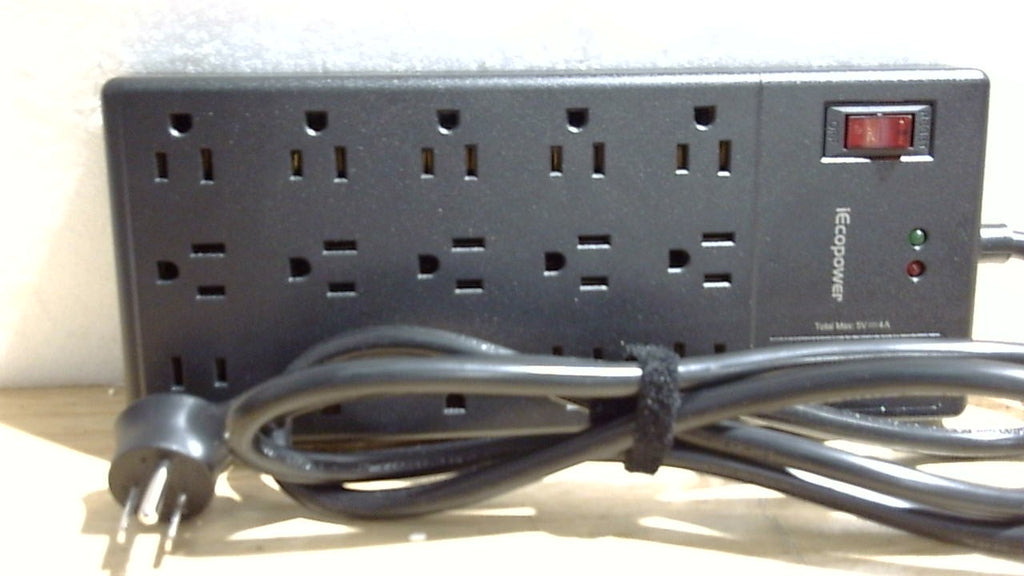Regleta con Protector de Sobretensiones | 15 Tomas Espaciadas y 4 Puertos USB (1 USB-C) | Cable 14 AWG de 5 Pies | 1875W/15A, 2800J | Negro