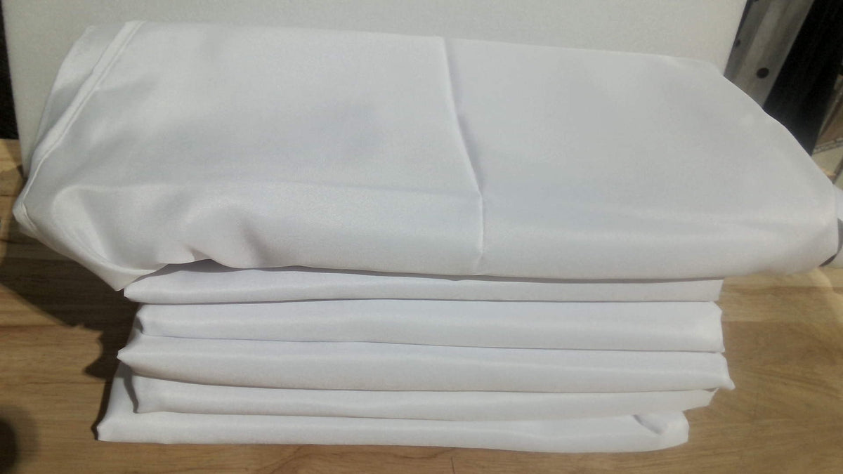 Juego de 6 manteles blancos en Costa Rica varía según la calidad del tejido y el tipo de mesa: