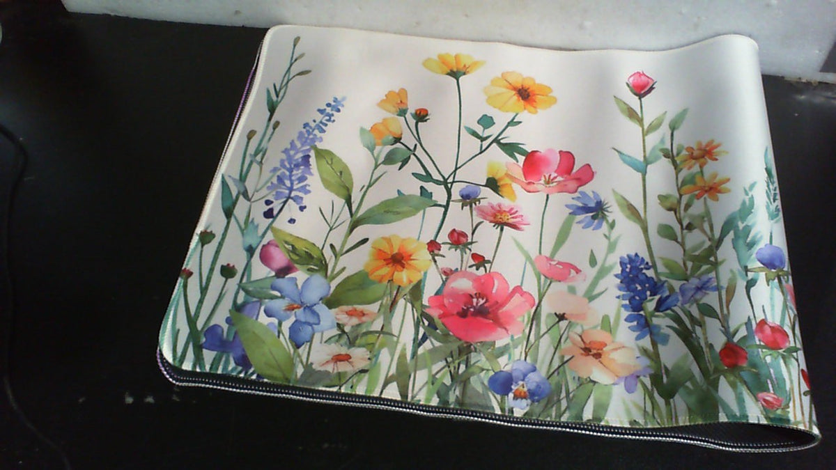 LIMKRIAN Mouse Pad Grande con Diseno Floral, Alfombrilla de Escritorio XL con Bordes Cosidos Antideslizante, para Computadora y Laptop, 31.5 x 11.8 Pulgadas