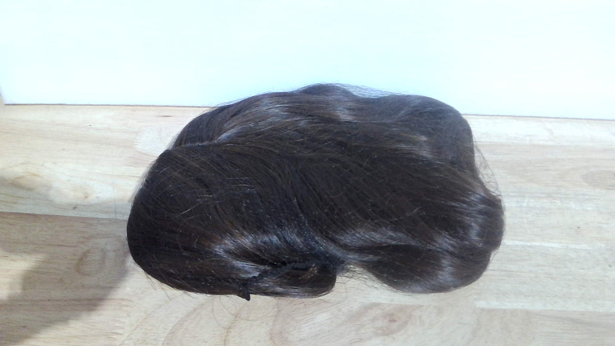 Peluca / Postizo de Cabello de Fibra Sintética en Color Castaño Oscuro / Marrón.