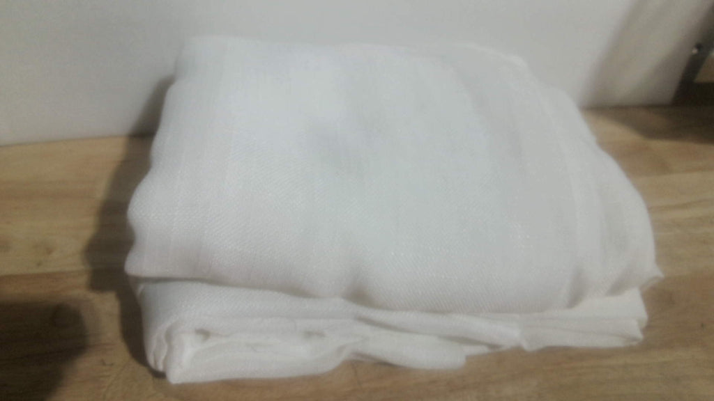 juego de cortinas traslúcidas blancas  ( CONTIEN DOS PIEZAS ) CORTINA ES COMO VIENE EN LA SEGUNDA IMAGEN