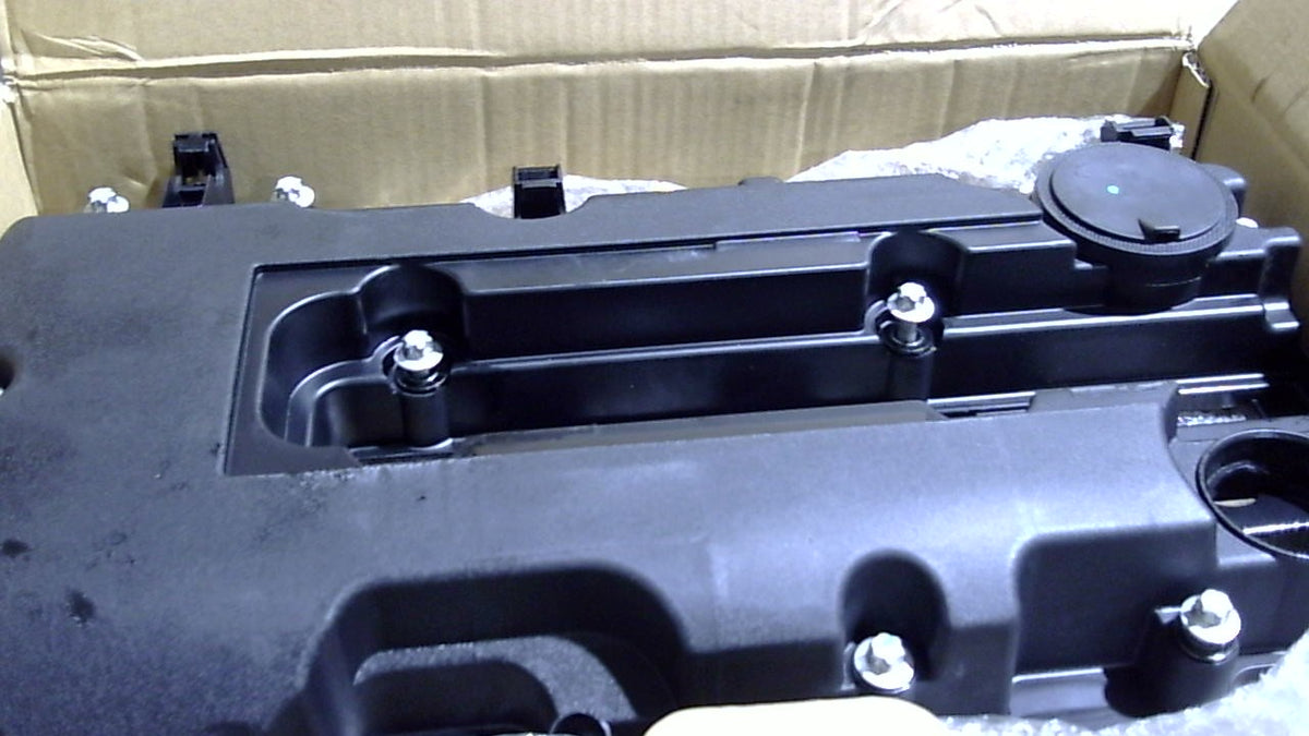 COLOR NEGRO-USADO-FALTA UNA TAPA-MITZONE Kit Tapa de Valvulas con Juntas y Pernos | Compatible Chevrolet Cruze Sonic Volt Trax Buick Encore Cadillac ELR L4