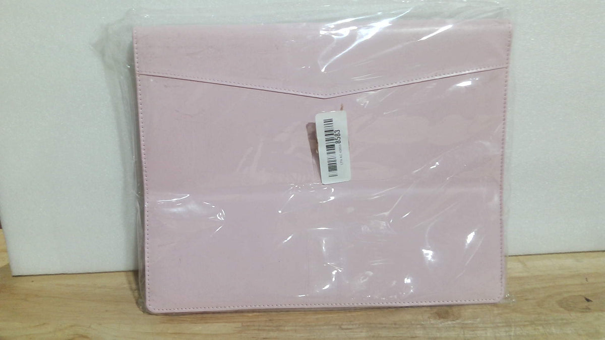 funda para laptop tipo sobre o portafolios de documentos A4 de cuero sintético (cuero PU). Cuenta con un diseño elegante en color rosa pastel,