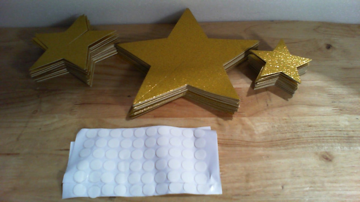 Sinload Estrellas 3D con Brillo de 90 piezas TOTAL | Decoracion de Graduacion Dorada, 3 Tamanos | Centro de Mesa para Fiesta Tematica