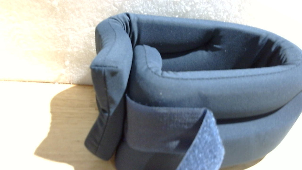 BLABOK Collarin Cervical para Dormir | Soporte de Cuello de Espuma Suave para Aliviar el Dolor | Mantiene las Vertebras Estables | Azul Prusia | Talla Grande