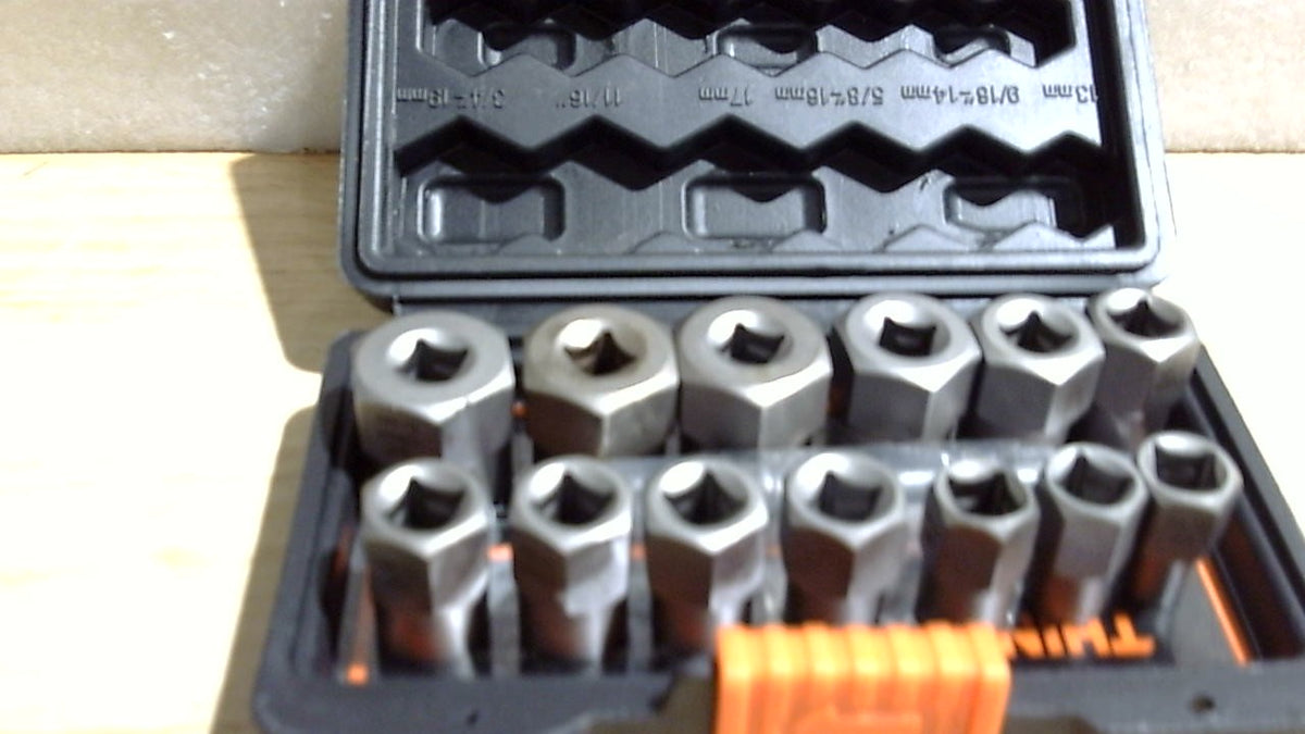USADO-THINKWORK Kit Extractor de Pernos 13+1 Piezas | Set de Dados Extractores Drive 3/8 Removedor de Tuercas Redondeadas Oxidadas Danadas