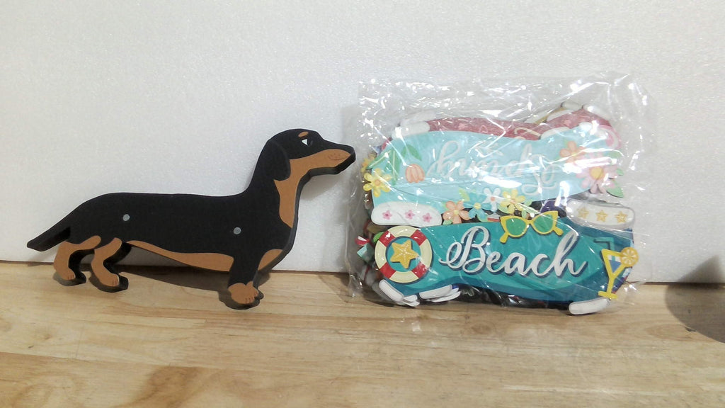letrero decorativo intercambiable de madera con silueta de perro salchicha (Dachshund) (VIENEN 15 PIEZAS ) DISENO UGUAL A LASEGUNDA IMAGEN