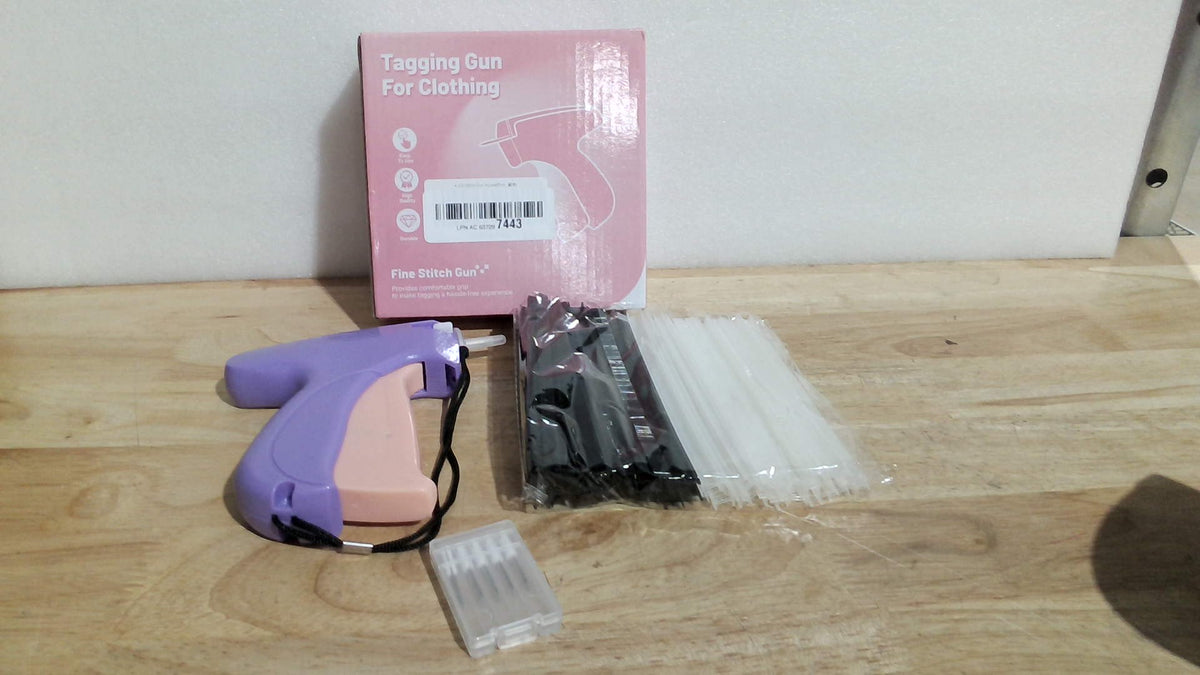 AKEEH Pistola de Etiquetado Manual Púrpura y Rosa | Mini Kit de Costura ( CONTIENE 5 AGUJAS Y DOS PAQUETES PLASTICOS ARTICULO VIENE COMO SE MUESTRA EN LA SEGUNDA IMAGEN )