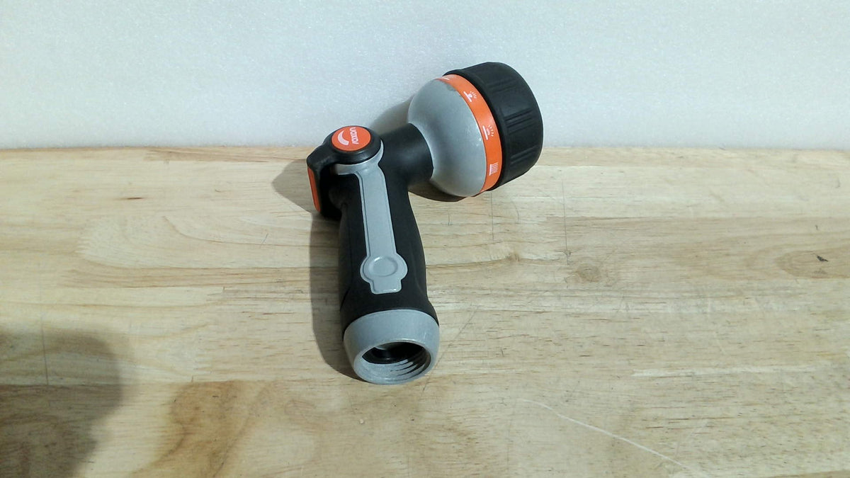 VOXON Boquilla para Manguera de Uso Rudo, 10 Patrones de Rocio, Rociador de Metal para Jardin con Control de Flujo, Valvula On/Off ( ARTICULO IGUAL A LA SEGUNDA IMAGEN )SIN ACCESORIOS